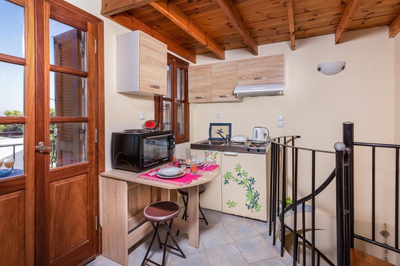 Coralli House Chalki Town Exterior foto